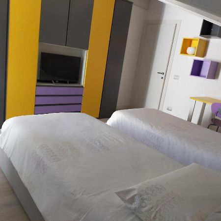Sweet Dream Deluxe Apartment Sirmione Exterior photo